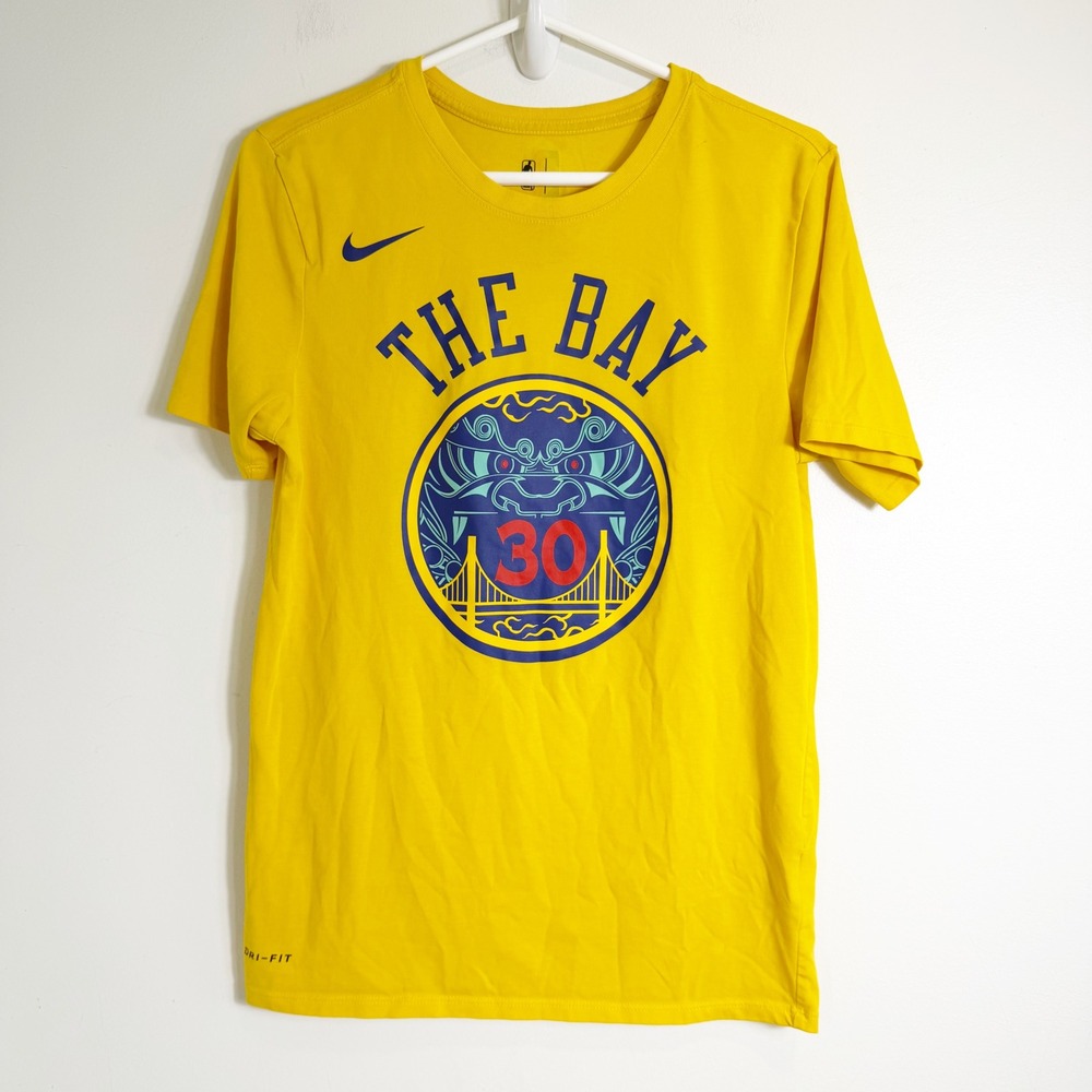 Nike T-Shirt Men Small Yellow Stephen Curry 30 The Bay Golden State Warriors NBA